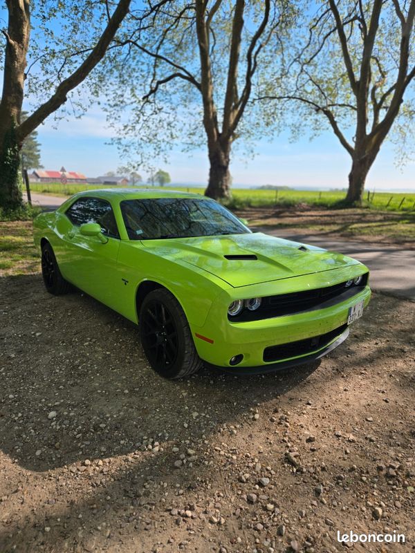 Dodge Challenger RT plus 5.7 (image 1)