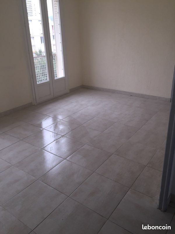 Appartement 4 pièces 63 m² · à Marseille · 62,5 m² · 150 000 €