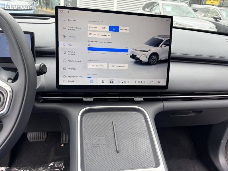 Geely Starray 1.5 EM-i 99+218ch Max (image 14)
