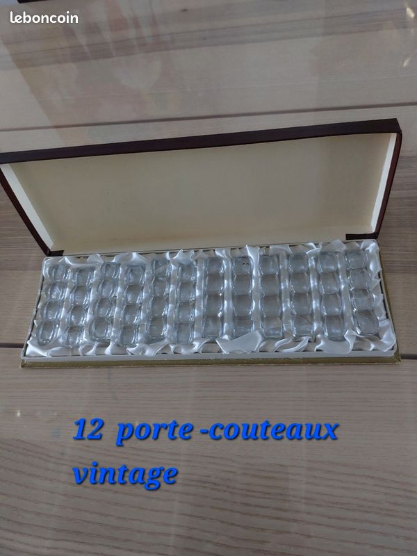 porte couteaux rare sculpté main 1960 collections nombres 6 - 16 cm