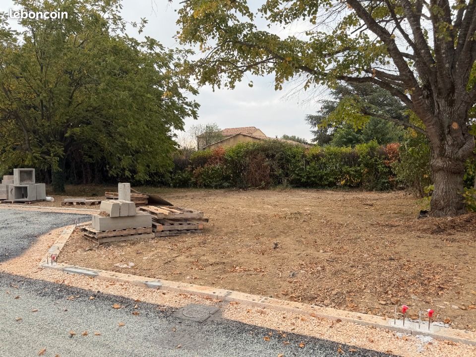 Terrain 340 m² · à Marsillargues · 165 000 €