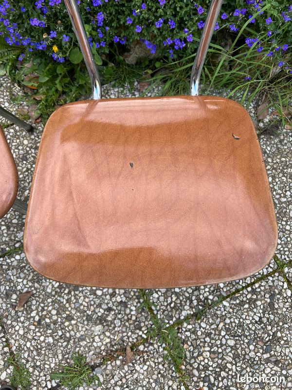 Paire chaises pieds acier vintage (image 1)