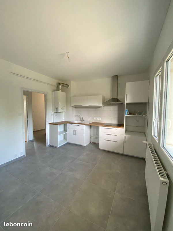 Appartement 2 pièces 56 m² · à Montélimar · 56,5 m² · 475 €/mois
