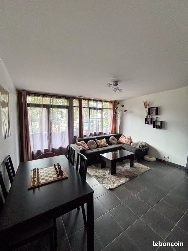 Appartement 3 pièces 64 m² · à Saint-Martin-d'Hères · 64 m² · 950 €