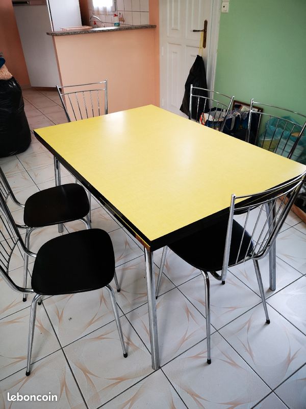 Table en formica + 6 chaises (image 3)