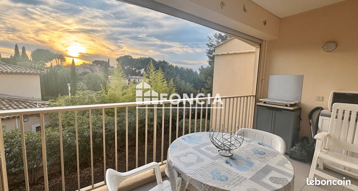 Appartement 1 pièce 25 m² · à Sanary-sur-Mer · 25 m² · 170 000 €