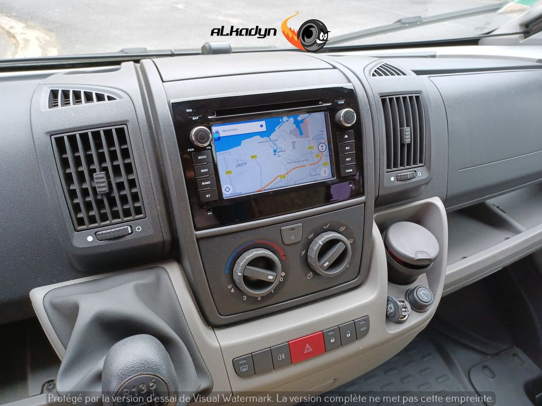 Autoradio-GPS Dynavin pour camping-car Fiat Ducato - Équipements
