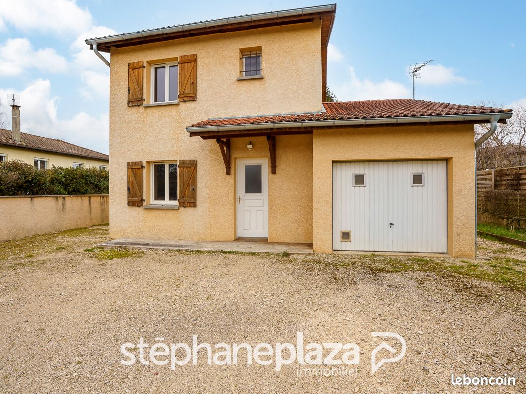 Maison 5 pièces 100 m² · à Grièges · 100 m² · 1 200 €/mois