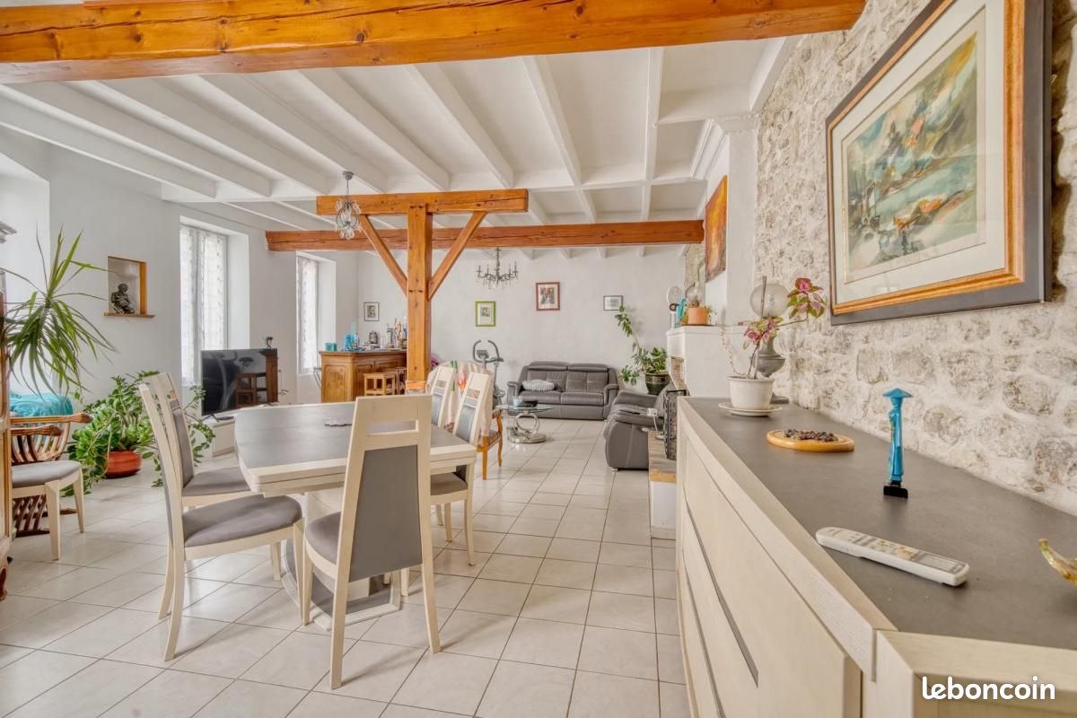 Maison 8 pièces 193 m² · à Saujon · 193 m² · 325 000 €