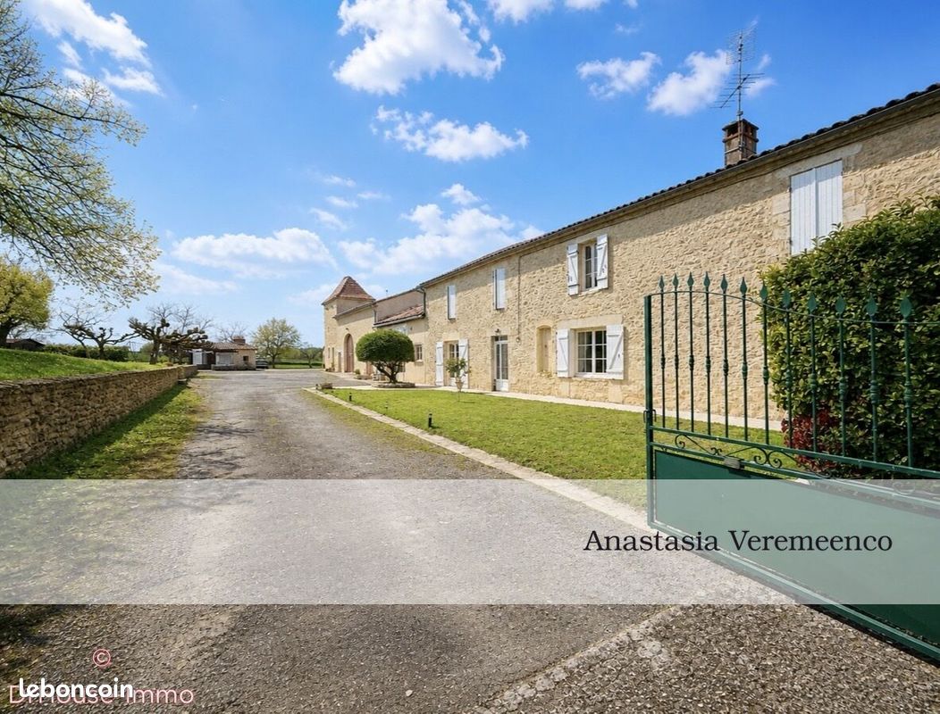 Maison 9 pièces 330 m² · à Monségur · 330 m² · 542 100 €