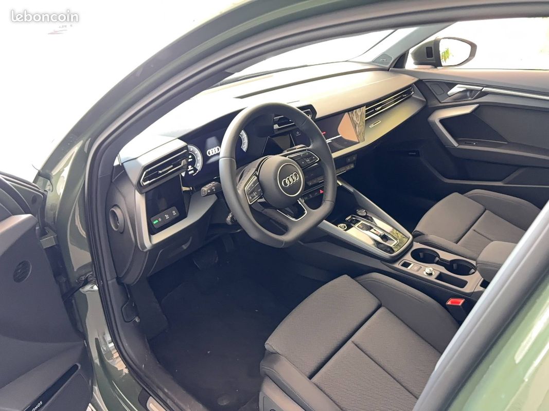 AUDI A3 Sportback 40 TFSI e Hybride rechargeable 204 S tronic 6 S line (image 13)