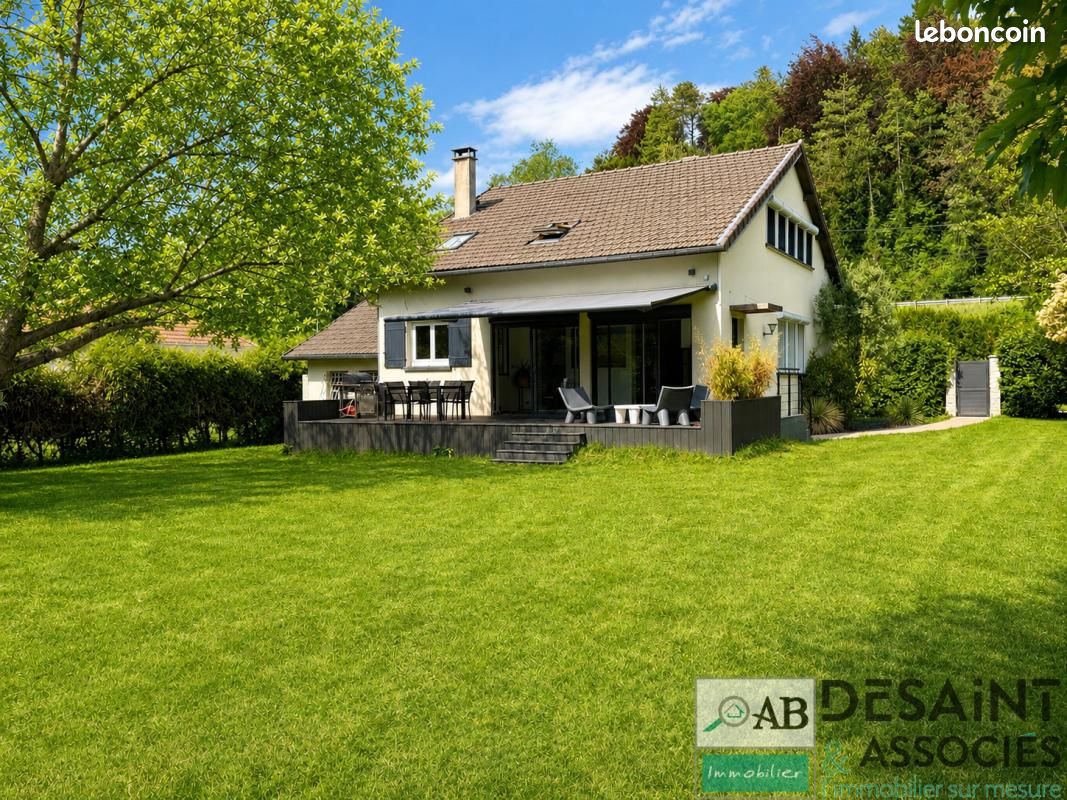 Maison 7 pièces 143 m² · à Crécy-la-Chapelle · 143 m² · 335 000 €