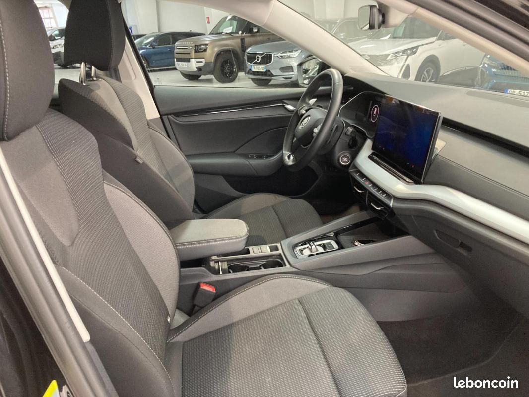 Skoda Octavia COMBI 2.0 TDI 150 CH SCR DSG7 SELECTION (image 10)