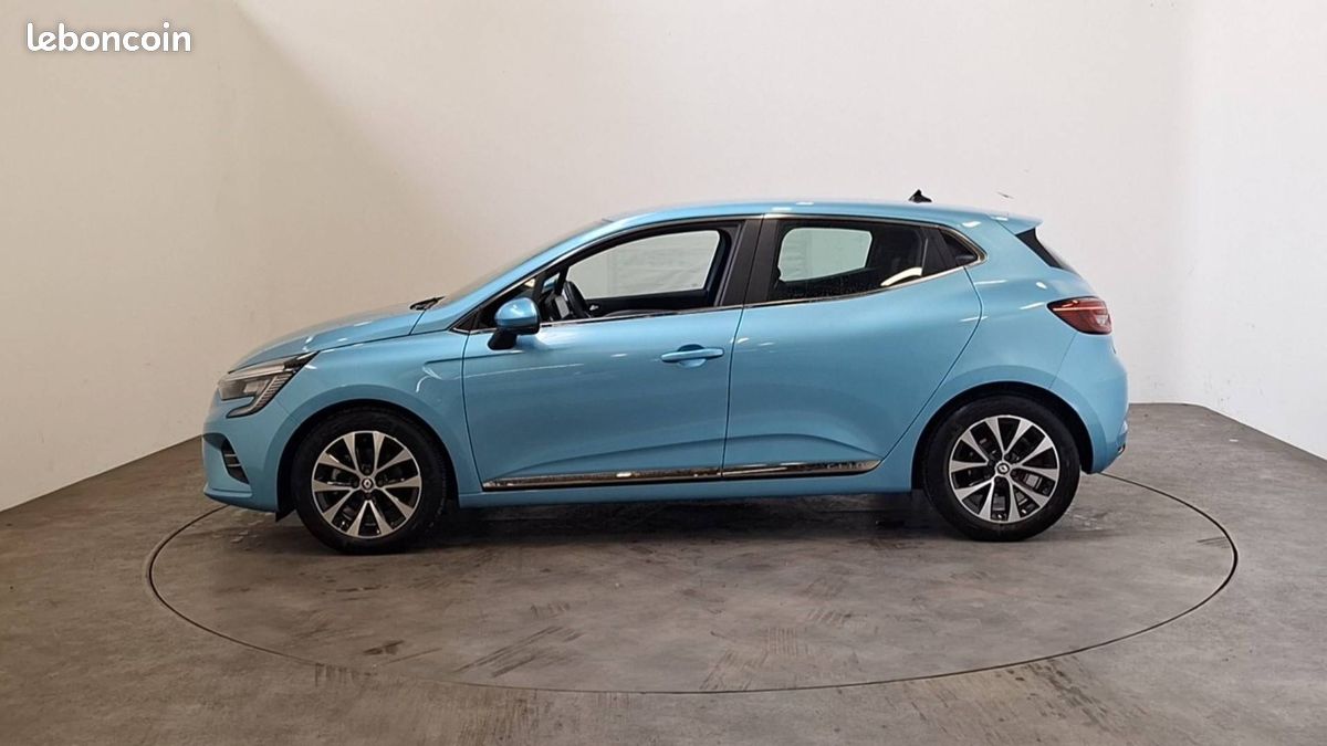 Renault clio e tech 140 21n intens (image 8)