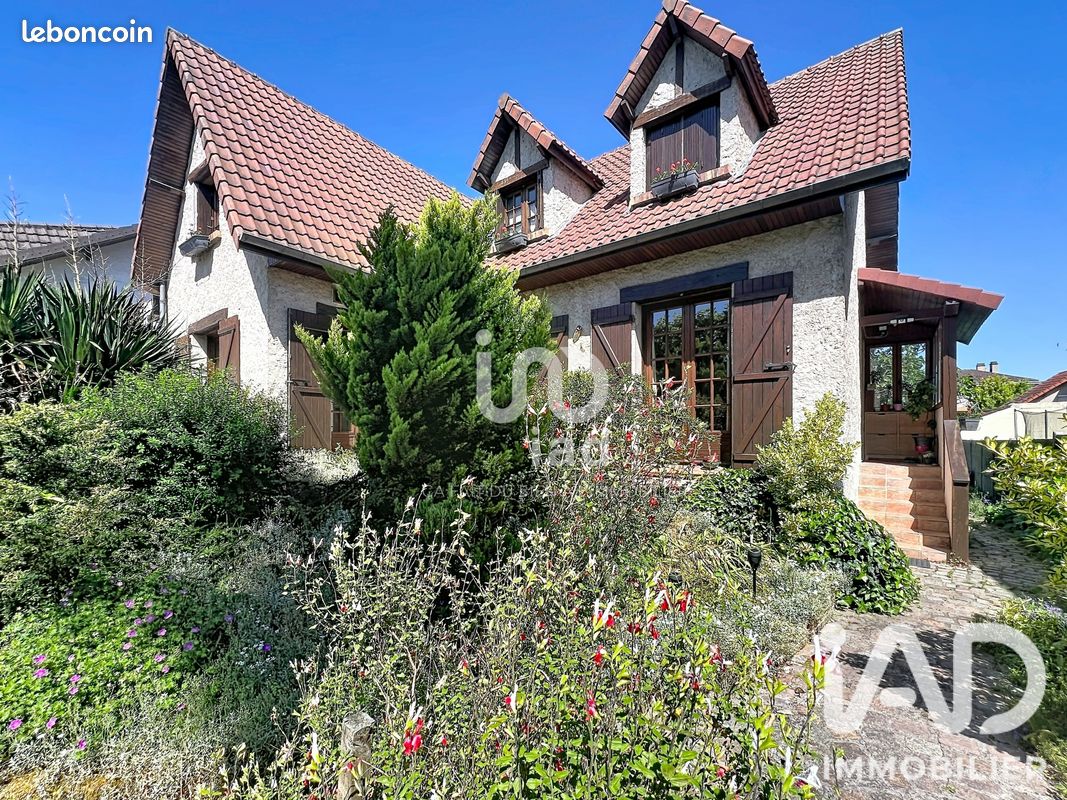 Maison 5 pièces 109 m² · à Tremblay-en-France · 109 m² · 359 000 €