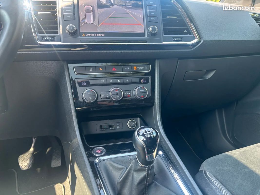 SEAT Ateca 1.6 D 115ch Xcellence - 2019 - TO - Full LED - CarPlay - Suivi complet (image 12)