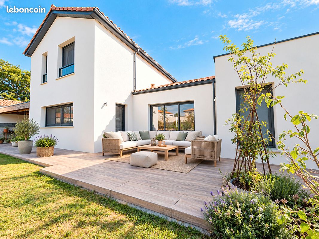 Maison 5 pièces 150 m² · à La Chevrolière · 150 m² · 449 350 €