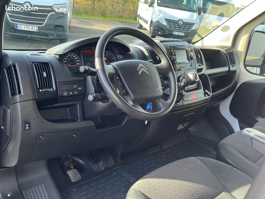 Citroën Jumper 2.2 Blue-HDI 140ch Fourgon L1H2 Pack CLUB S&S 3.3t (image 5)