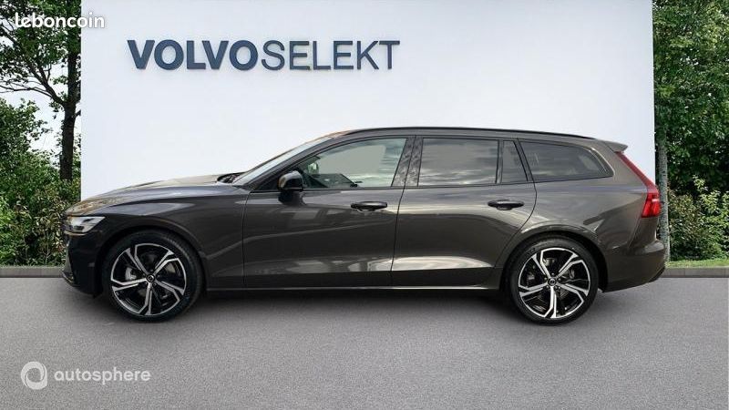 Volvo V60 B4 197ch Ultra Style Dark DCT 7 (image 2)
