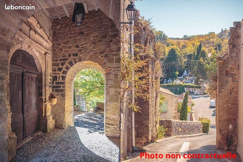 Maison 15 pièces 374 m² · à Laurac · 374 m² · 349 000 €