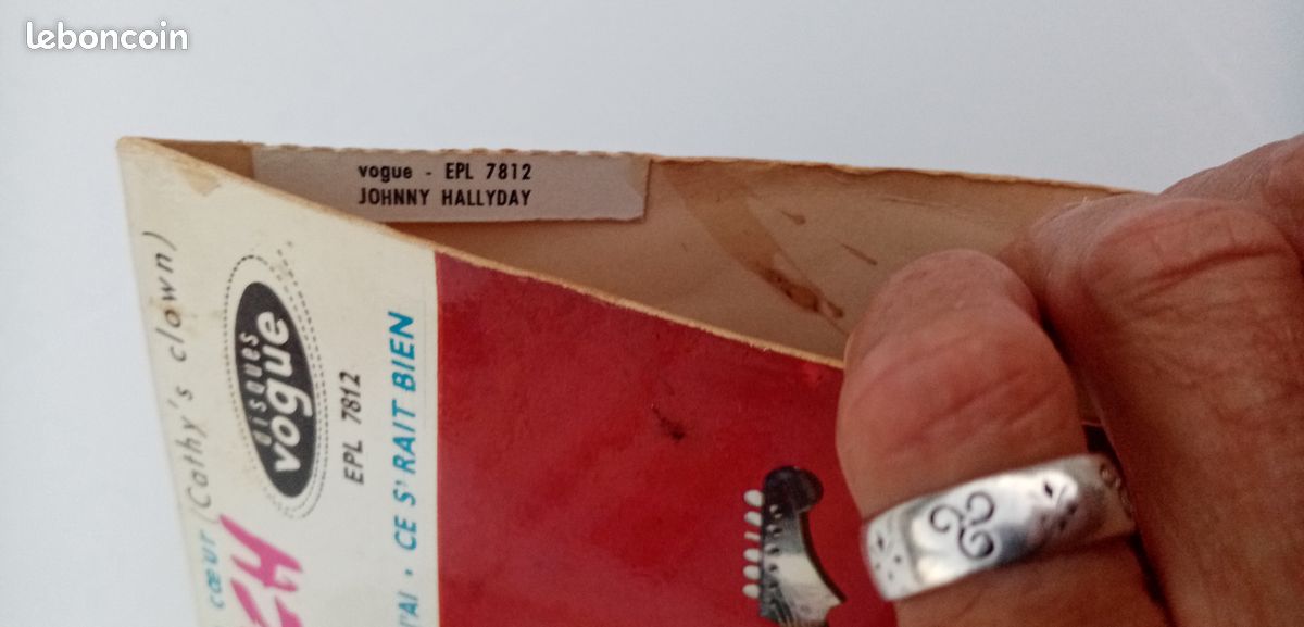 Lot vinyle johnny hallyday 45 tours (image 17)