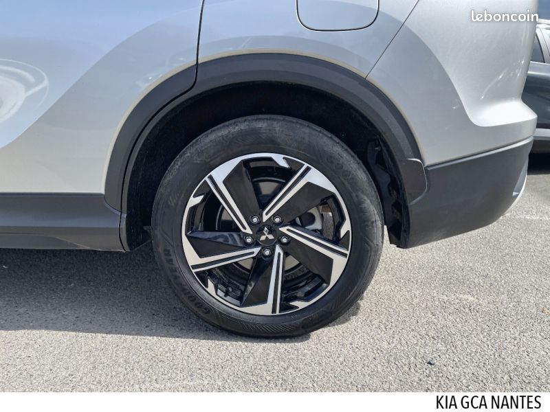 Mitsubishi Eclipse Cross 2.4 MIVEC PHEV 188ch Intense Edition 4WD (image 5)