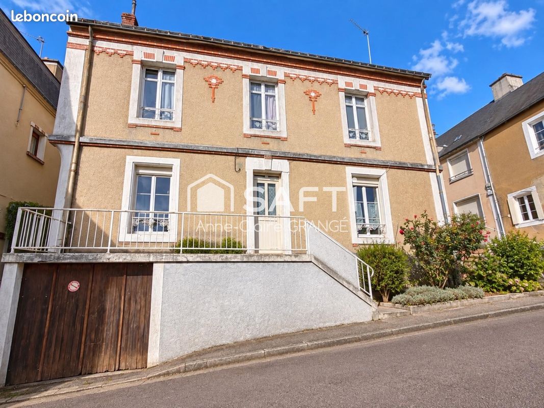 Maison 6 pièces 158 m² · à Sillé-le-Guillaume · 158 m² · 110 000 €