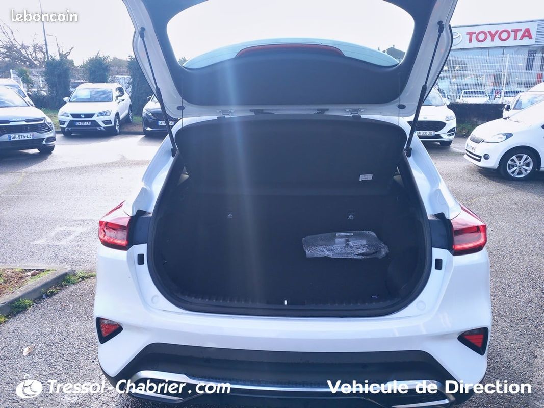 KIA XCeed 1.6 GDi PHEV 141ch DCT6 Active (image 11)