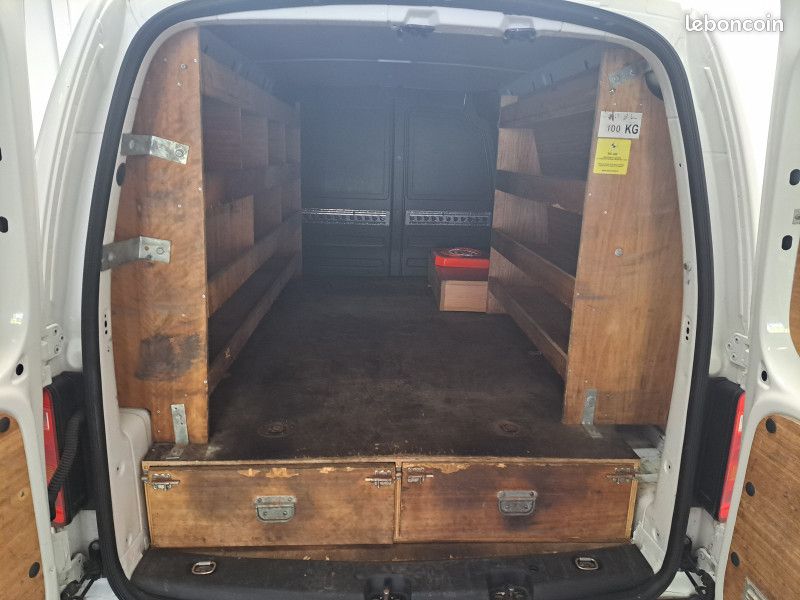 Volkswagen CADDY VAN MAXI 1.4 TGI 110CH GNV BUSINESS LINE (image 12)