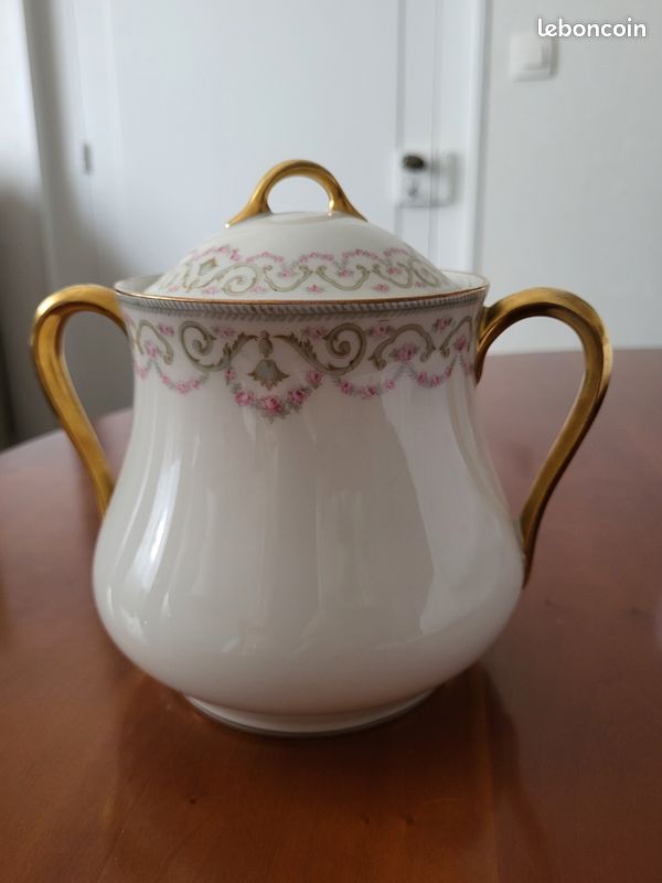 Grand pot / sucrier en porcelaine de Limoges (image 7)