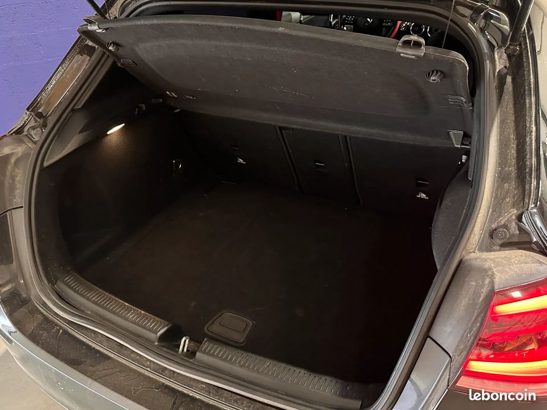 MERCEDES Classe A 180D W177 116ch Business Line - 2020 - Suivi complet - Boîte auto - LED (image 33)