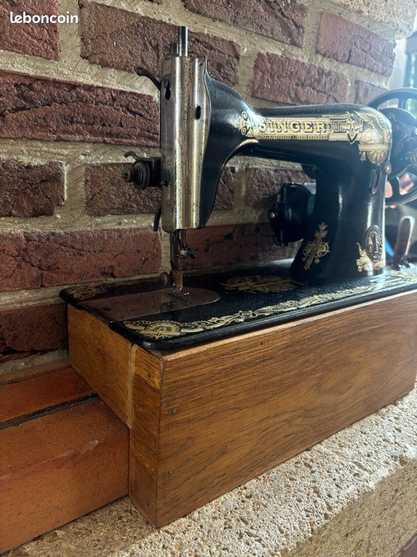 Lot de deux machines à coudre (image 3)
