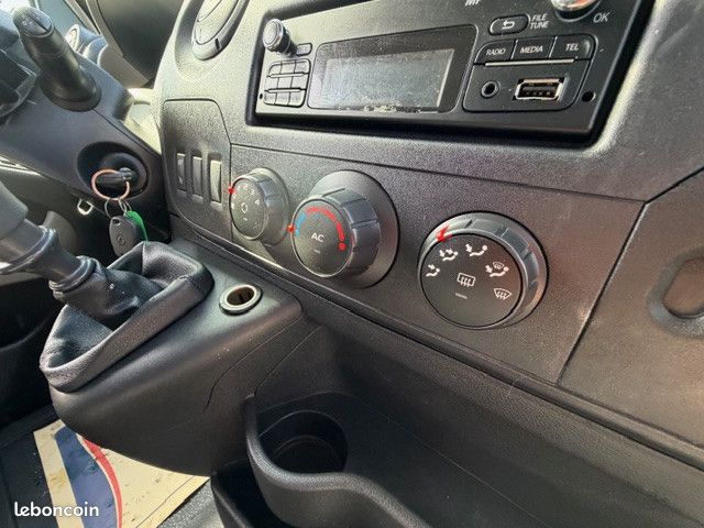 Renault Master III Fourgon MASTER FGN L2 H2 7 PLACES CONFORT (14 084HT) (image 37)