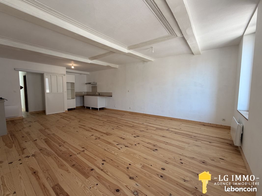 Appartement 4 pièces 120 m² · à Mirambeau · 120 m² · 757 €