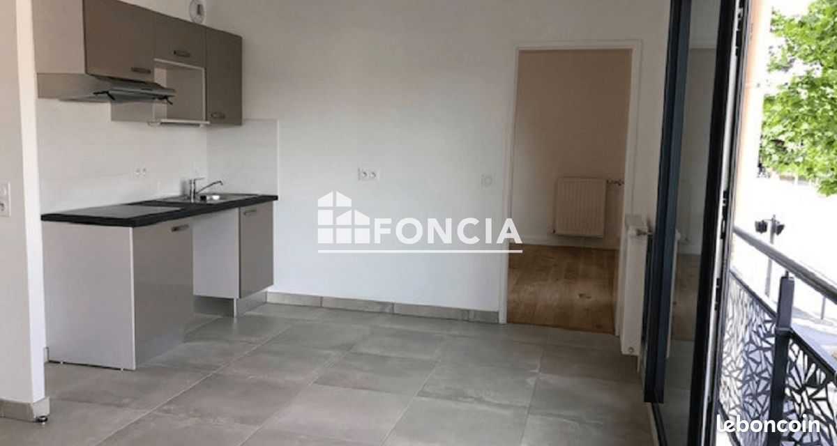 Appartement 2 pièces 44 m² · à Châtillon · 44 m² · 1 000 €