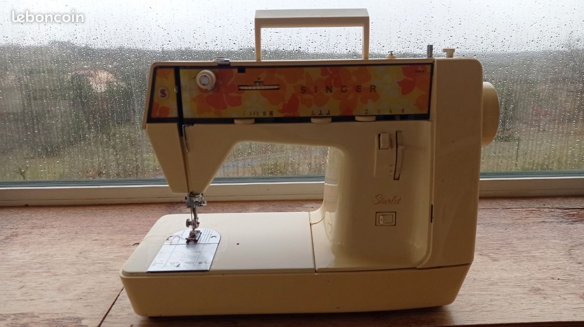 Machine à coudre SINGER (image 1)