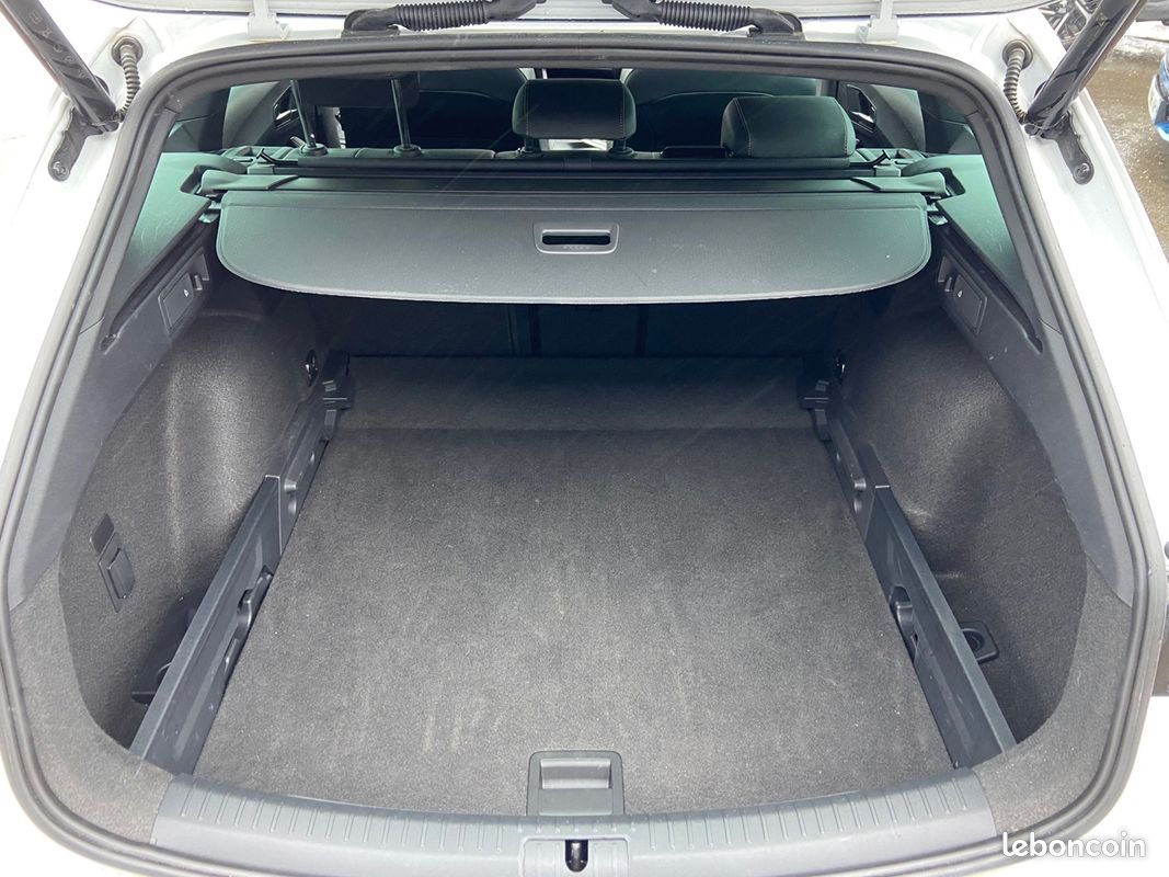 Cupra LEON ST 1.5 ETSI HYBRID 150CH V DSG7 (image 16)