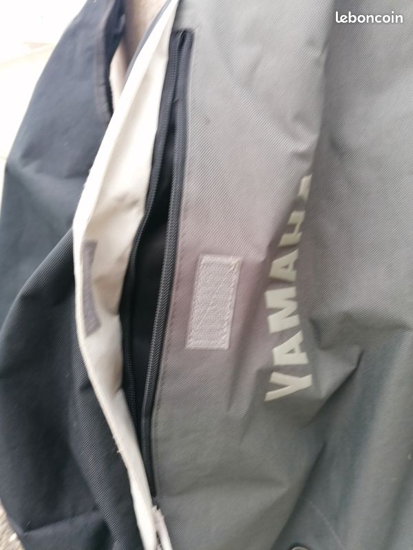 Tablier Yamaha pour scooter (image 2)