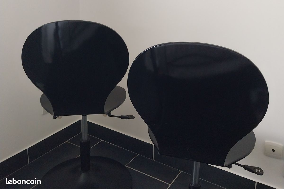 Lot 2 chaises sur tourniquet (hauteur salon ou salle-à-manger) (image 2)