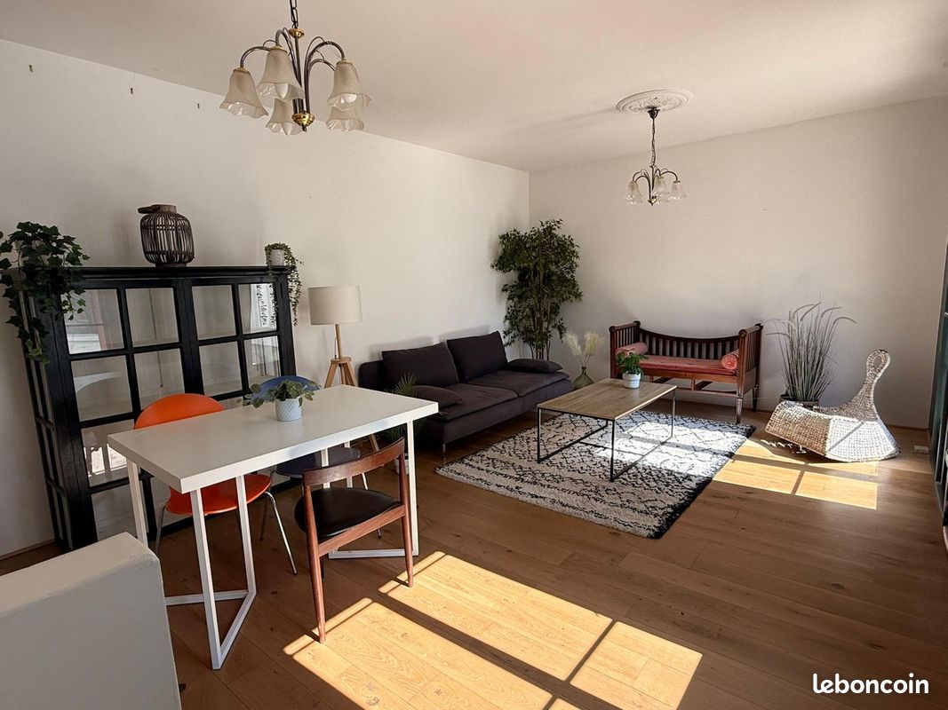 Maison 4 pièces 100 m² · à Saint-Denis · 100 m² · 43 000 €