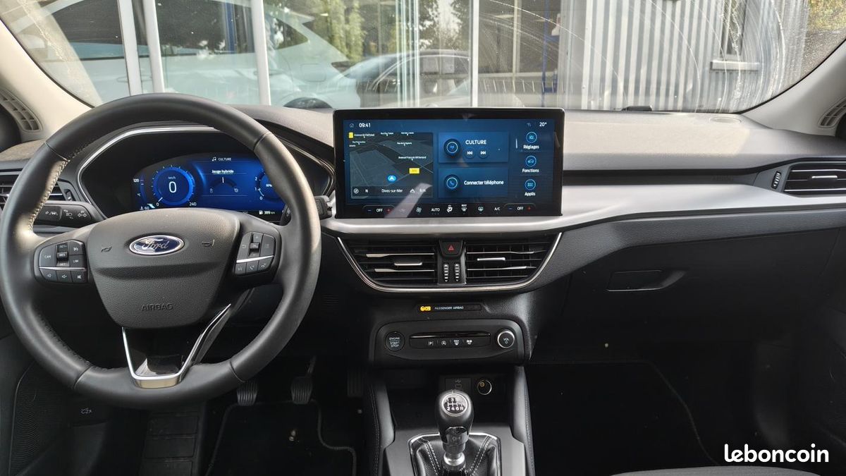 Ford Focus IV 1.0 ECOBOOST 125ch TITANIUM (image 10)