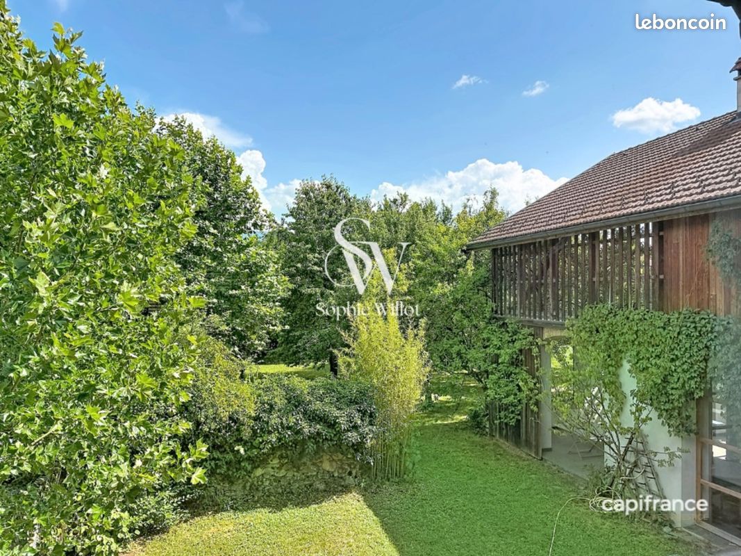 Maison 11 pièces 475 m² · à Annecy · 475 m² · 1 570 000 €