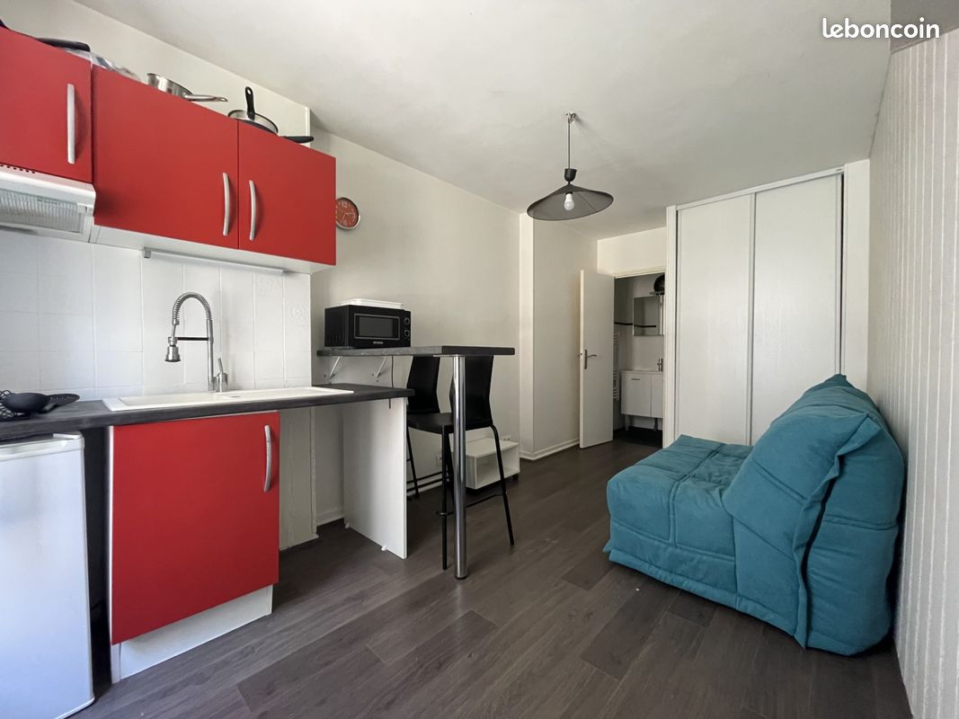 Appartement 1 pièce 15 m² · à Saintes · 15 m² · 319 €/mois