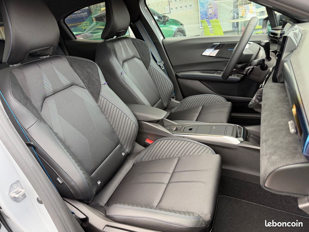 Renault clio vi 1.8 e-tech full hybrid 160 esprit alpine (image 6)