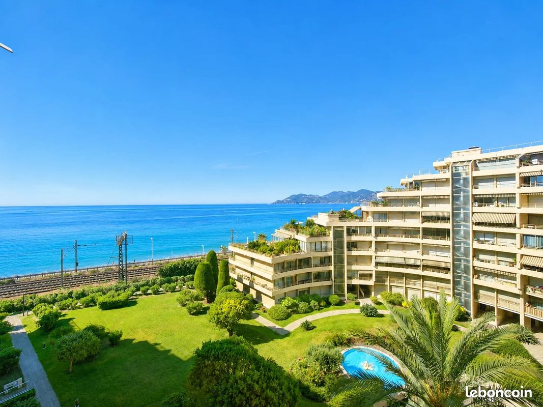 Appartement 2 pièces 65 m² · à Cannes · 65 m² · 329 000 €