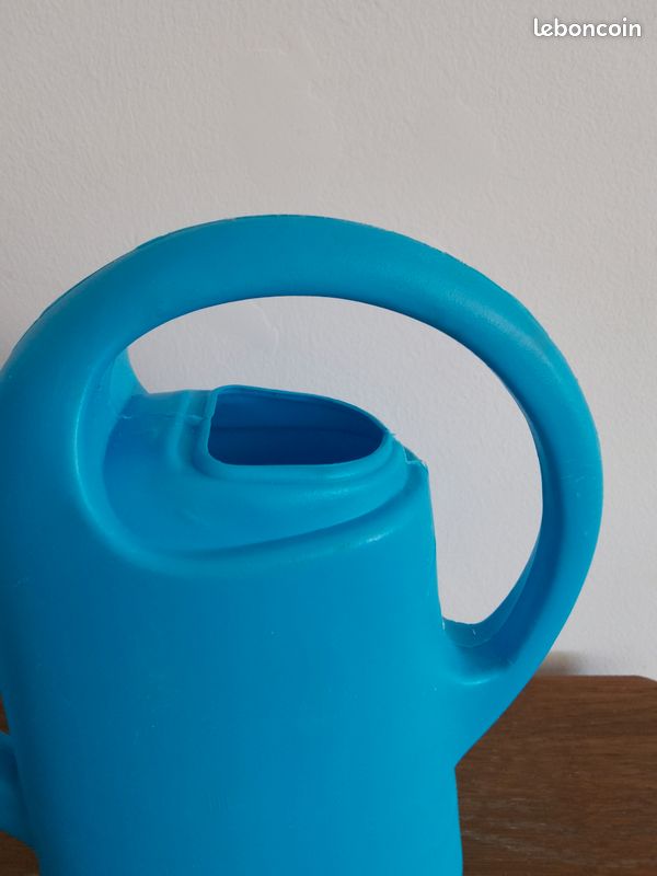 Arrosoir enfant très bonne état 0,50 cts (image 4)