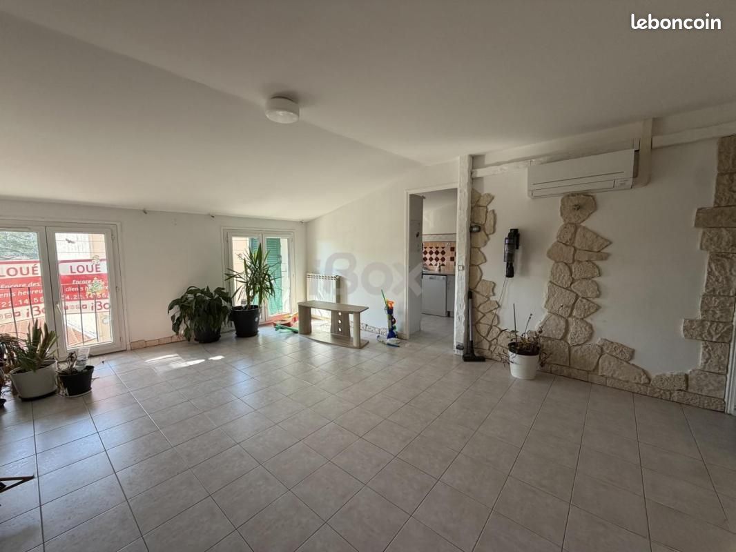 Appartement 3 pièces 68 m² · à Cuers · 68 m² · 780 €