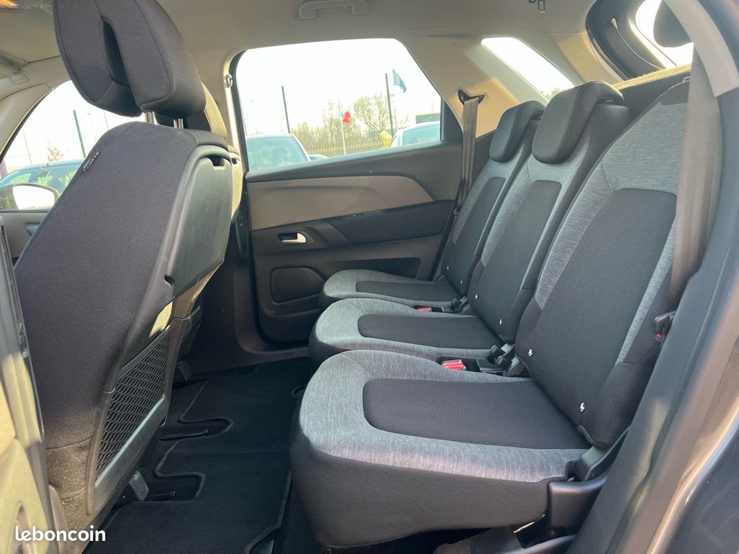 CITROEN C4 Spacetourer 130CH EAT8 (image 7)