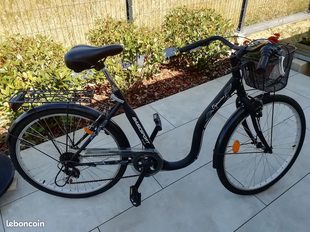 Capucine Leclerc Woodsun Capucine Velo Basic Velo Ville 26