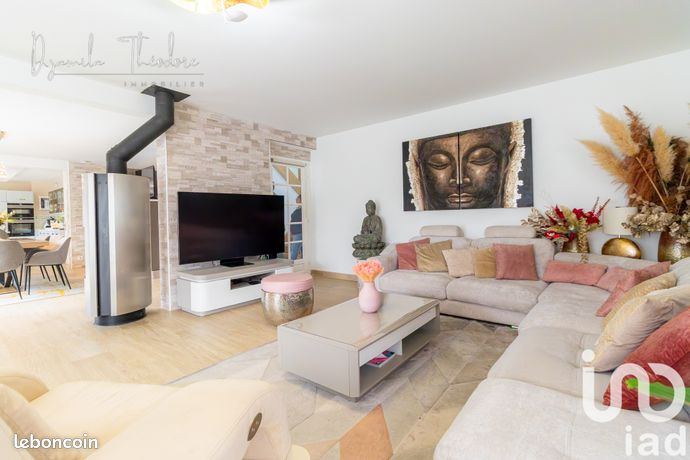 Maison 8 pièces 200 m²